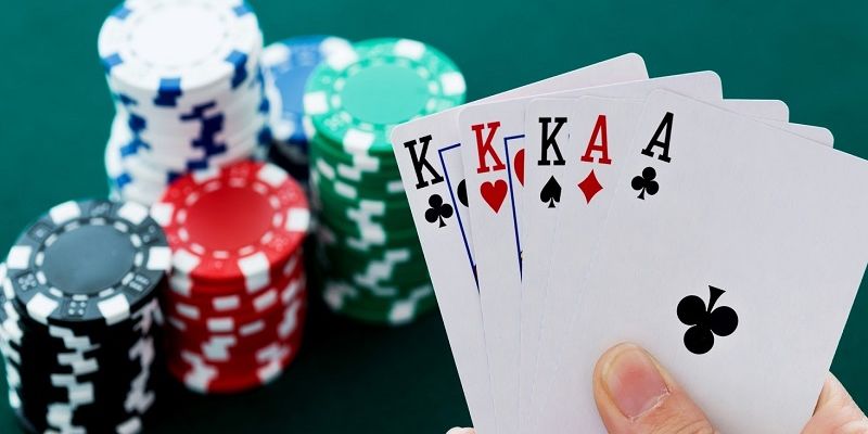 Khái niệm cơ bản của game bài